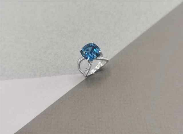 K-Créations - Or blanc 18 cts
